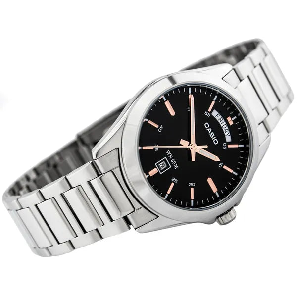 Casio férfi kvarcóra fekete számlap ezüst tok wr50 dátumfunkcióval
