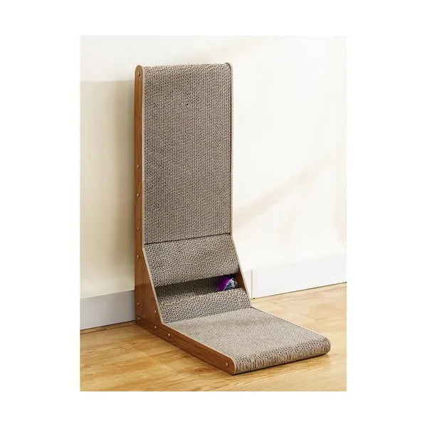 Sarok macskakaparó alagúttal és labdával, karton+MDF, 60×40,5×25 cm, barna