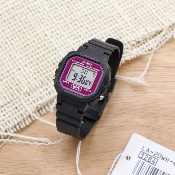 Casio LA-20WH-4ADF gyerek digitális karóra fekete-rózsaszín WR30