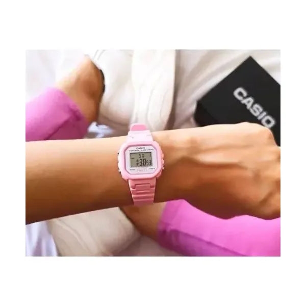 Casio LA-20WH-4A1 gyerek digitális kvarc karóra, rózsaszín, WR30