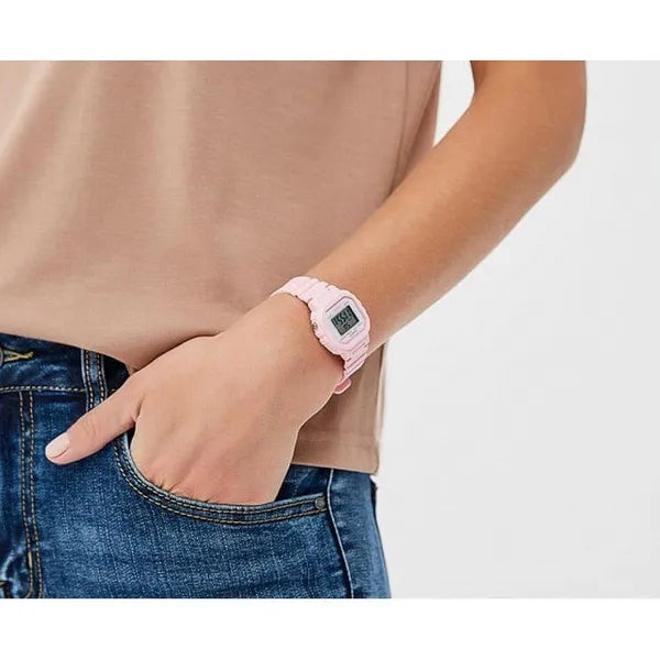 Casio LA-20WH-4A1 gyerek digitális kvarc karóra, rózsaszín, WR30
