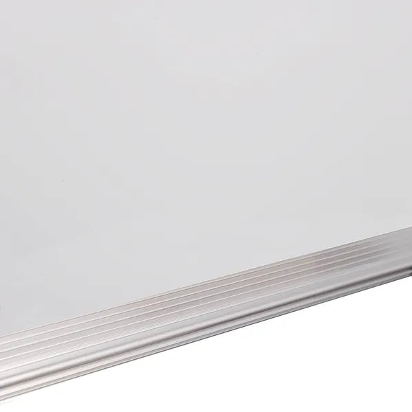 Mágneses, szárazon letörölhető fehértábla 90×60 cm alumínium kerettel