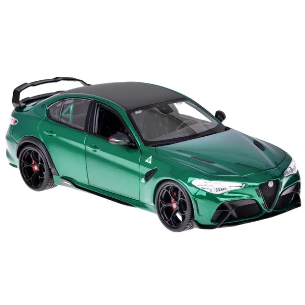 Alfa Romeo Giulia GTAm Quadrifoglio 1:18 zöld modellautó nyitható elemekkel