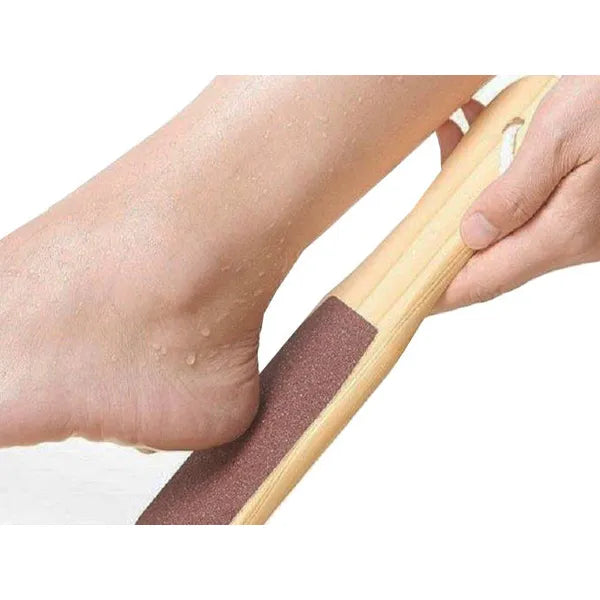 Kétszeres szemcséjű, fából készült sarokreszelő 26 cm