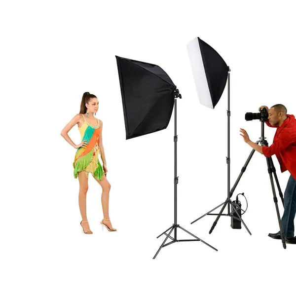 2×135 W softbox lámpaszett, állítható 80–200 cm állvánnyal, 5500 K