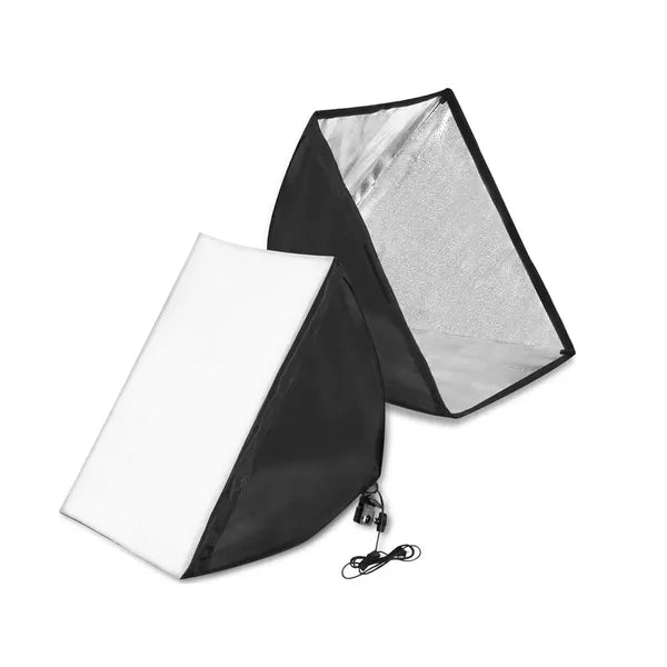 2×135 W softbox lámpaszett, állítható 80–200 cm állvánnyal, 5500 K