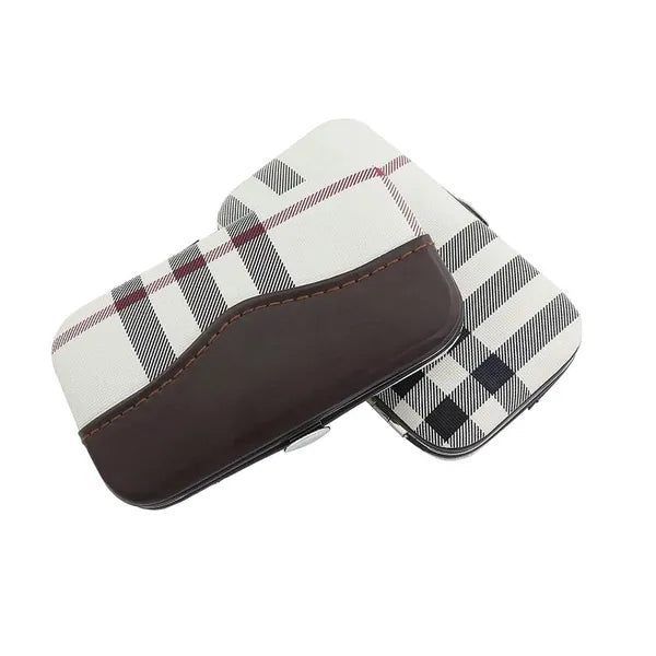 7 részes acél manikűr-pedikűr készlet fehér tokkal 11×6,5 cm
