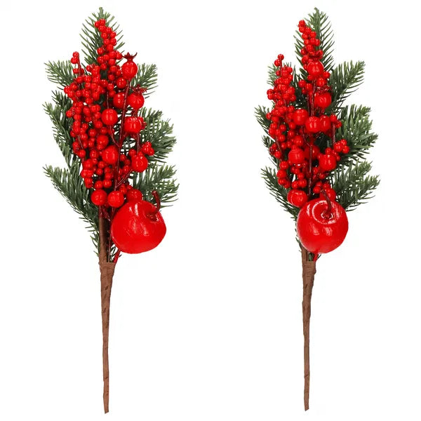 Karácsonyi dekorációs műfenyő ágcsokor piros gyümölcsökkel, 32 cm