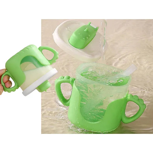 Szilikon fogantyús, csöpögésmentes bébi itatópohár szívószállal 300 ml