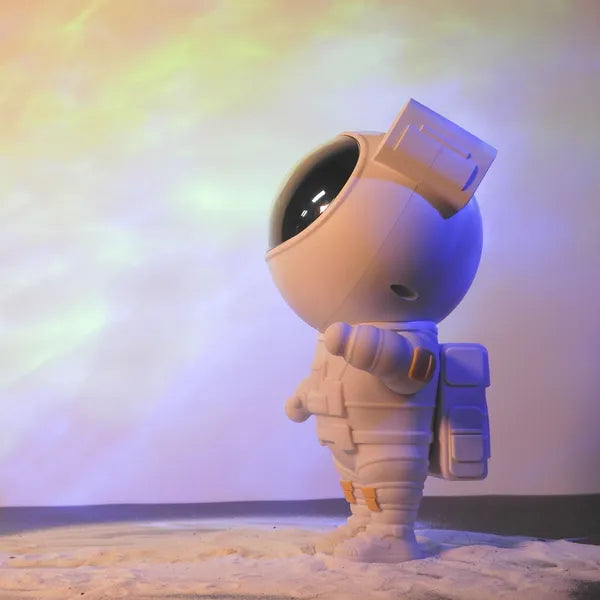 Asztronauta alakú csillag- és galaxia projektor, 360° forgás, 8 mód, IR táv