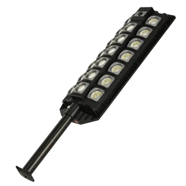 Napelemes LED reflektor PIR szenzorral, 60 W, 20 000 lm, IP65, távirányító