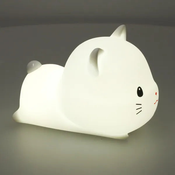 Szilikon gyereklámpa fekvő cica alakban, USB-s, dimmelhető, időzítős