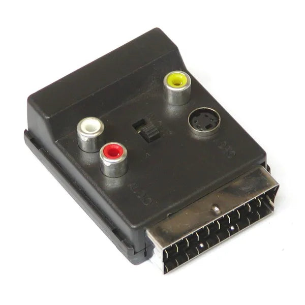 Scart dugó–aljzat adapter 3×RCA aljzattal és kapcsolóval