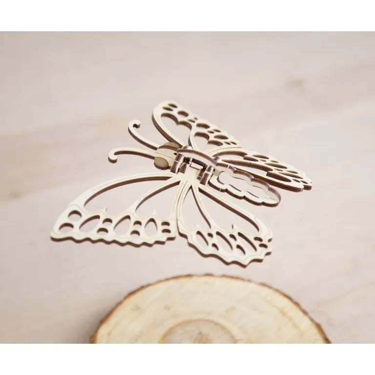 Wood & Hobby Pillangó összeépíthető famodell